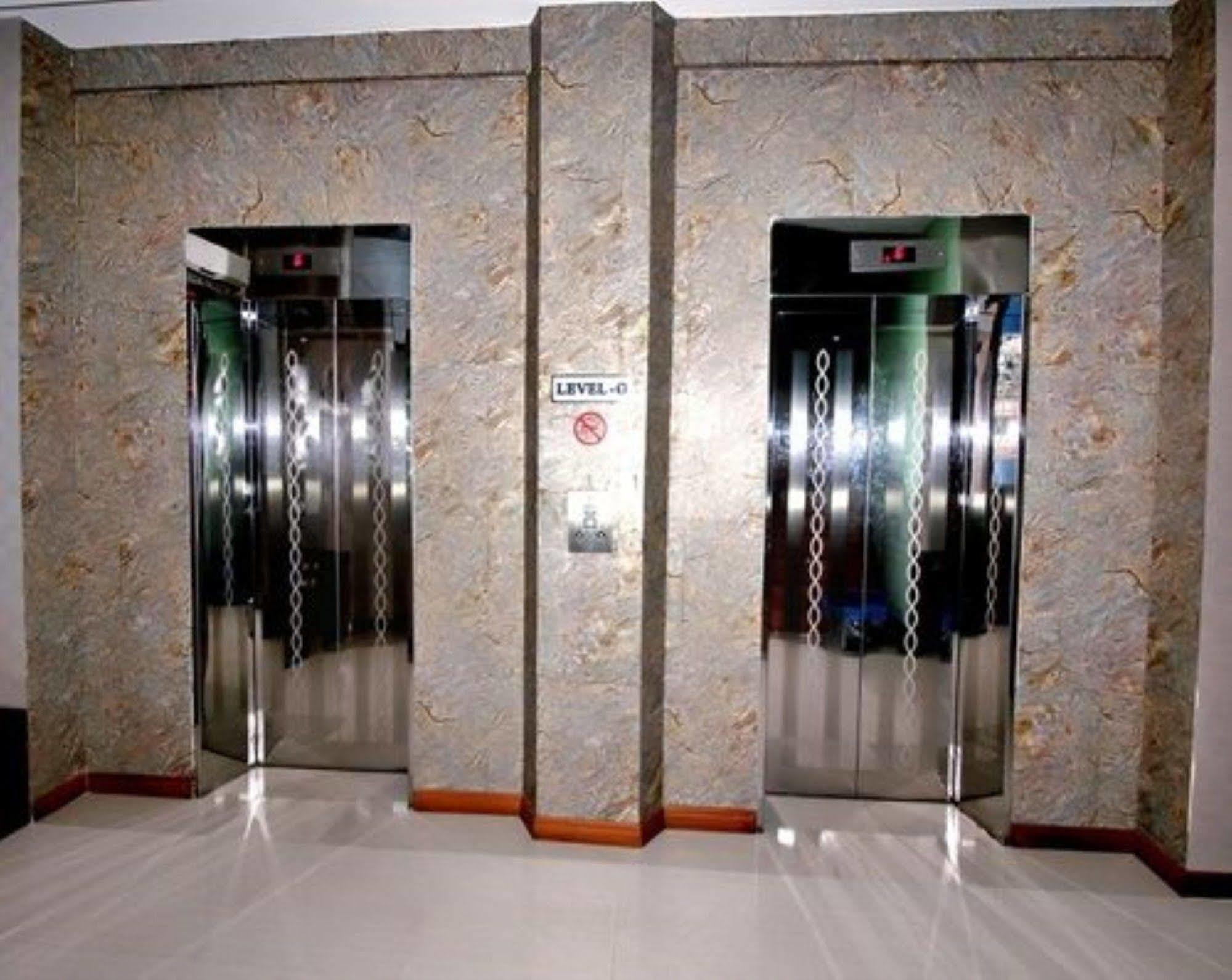 Diamond Crown Hotel Gyogon Exteriér fotografie