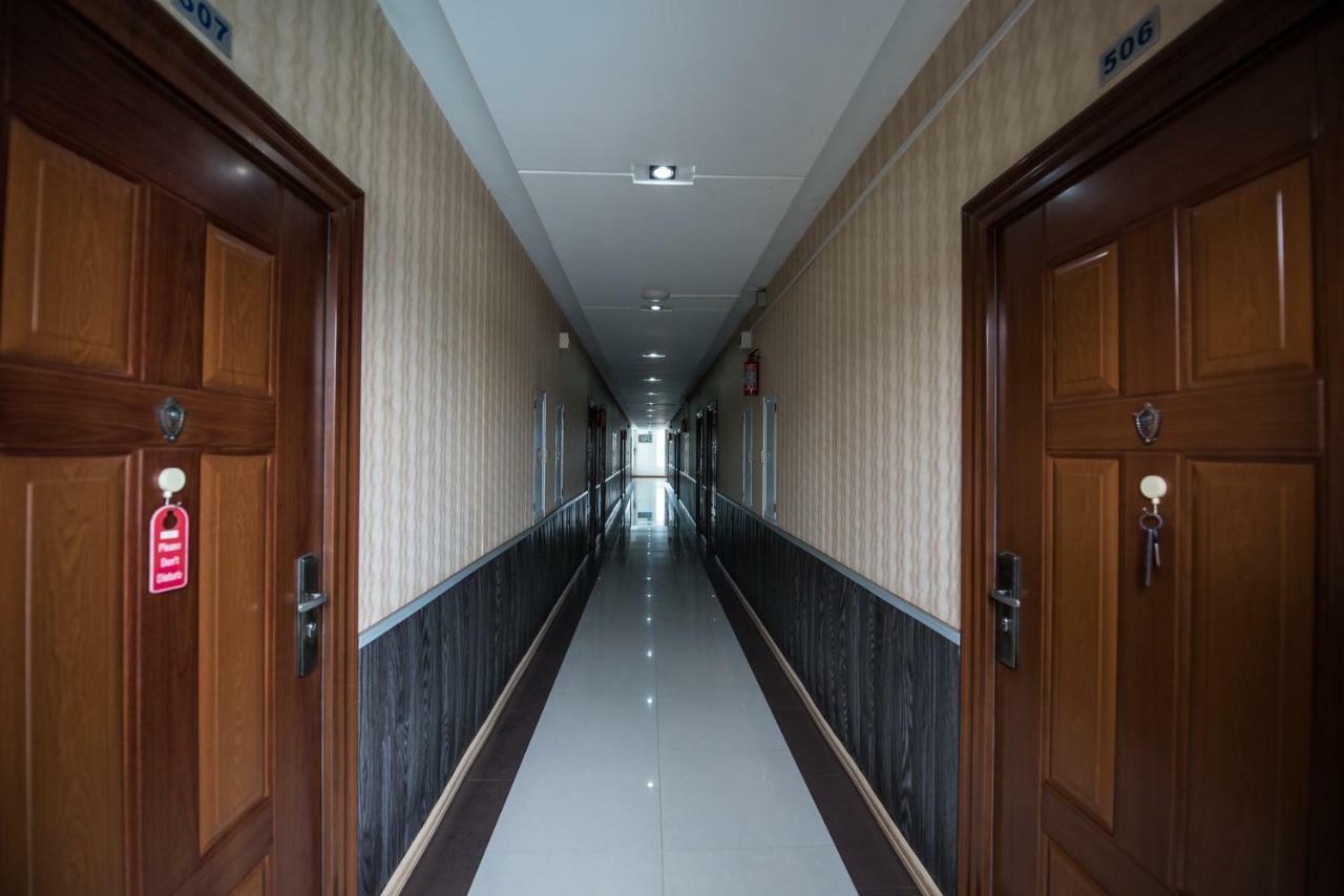 Diamond Crown Hotel Gyogon Exteriér fotografie